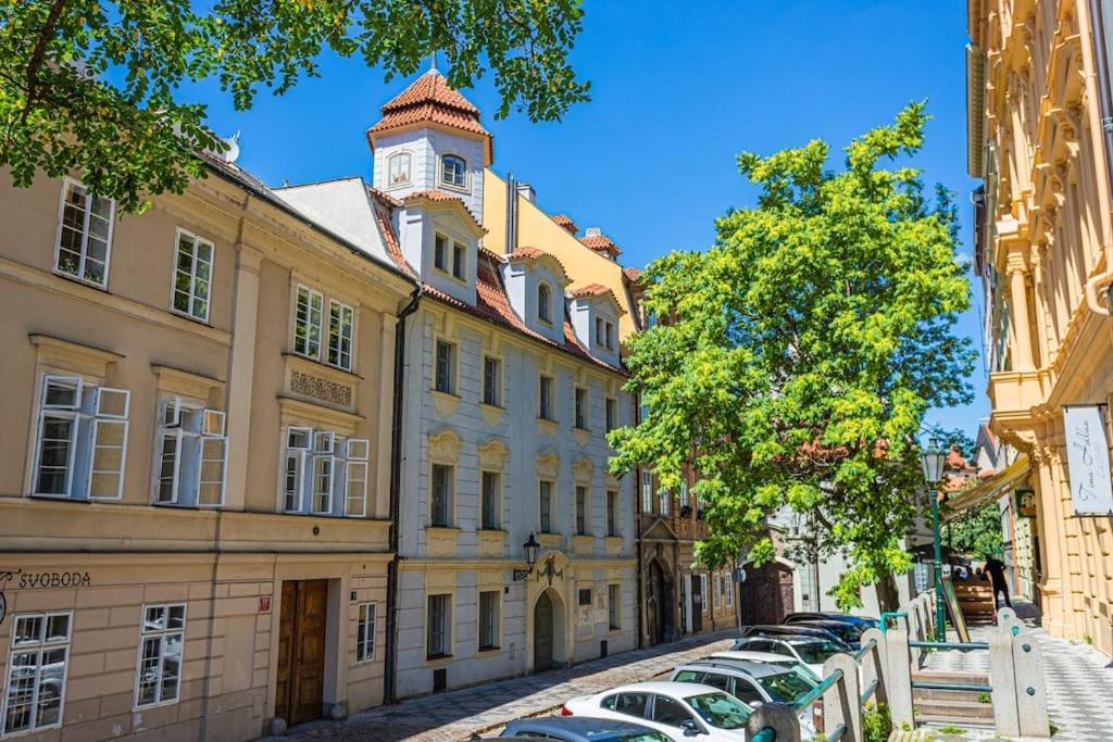 Josef Manes Birth House, Sights Walkable, Old Town Square Prague