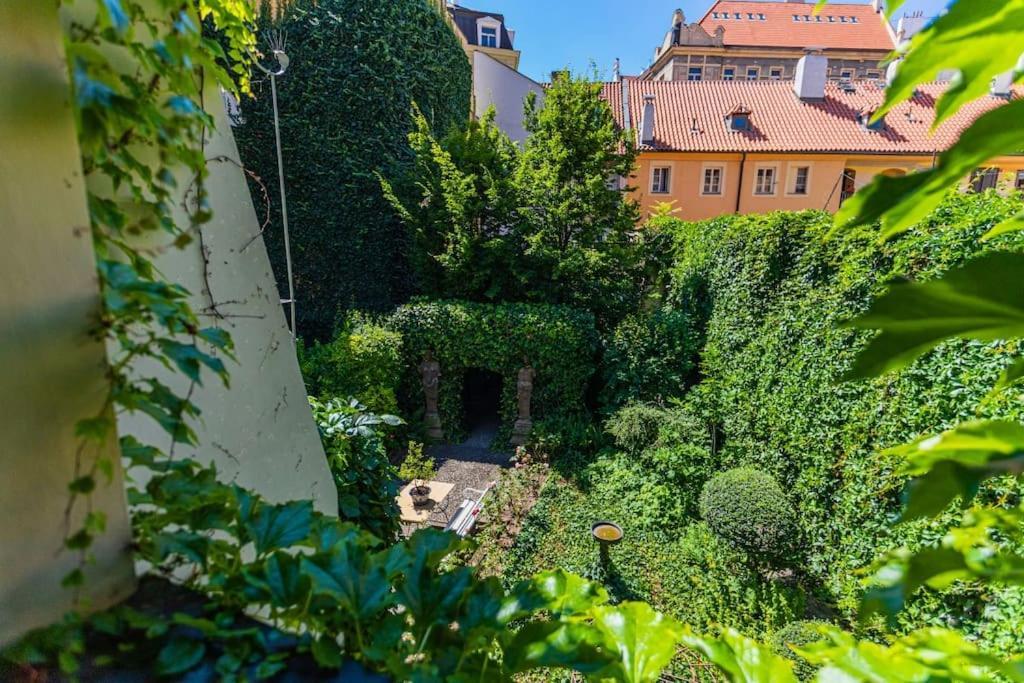 Apartamento Josef Manes Birth House, Sights Walkable, Old Town Square